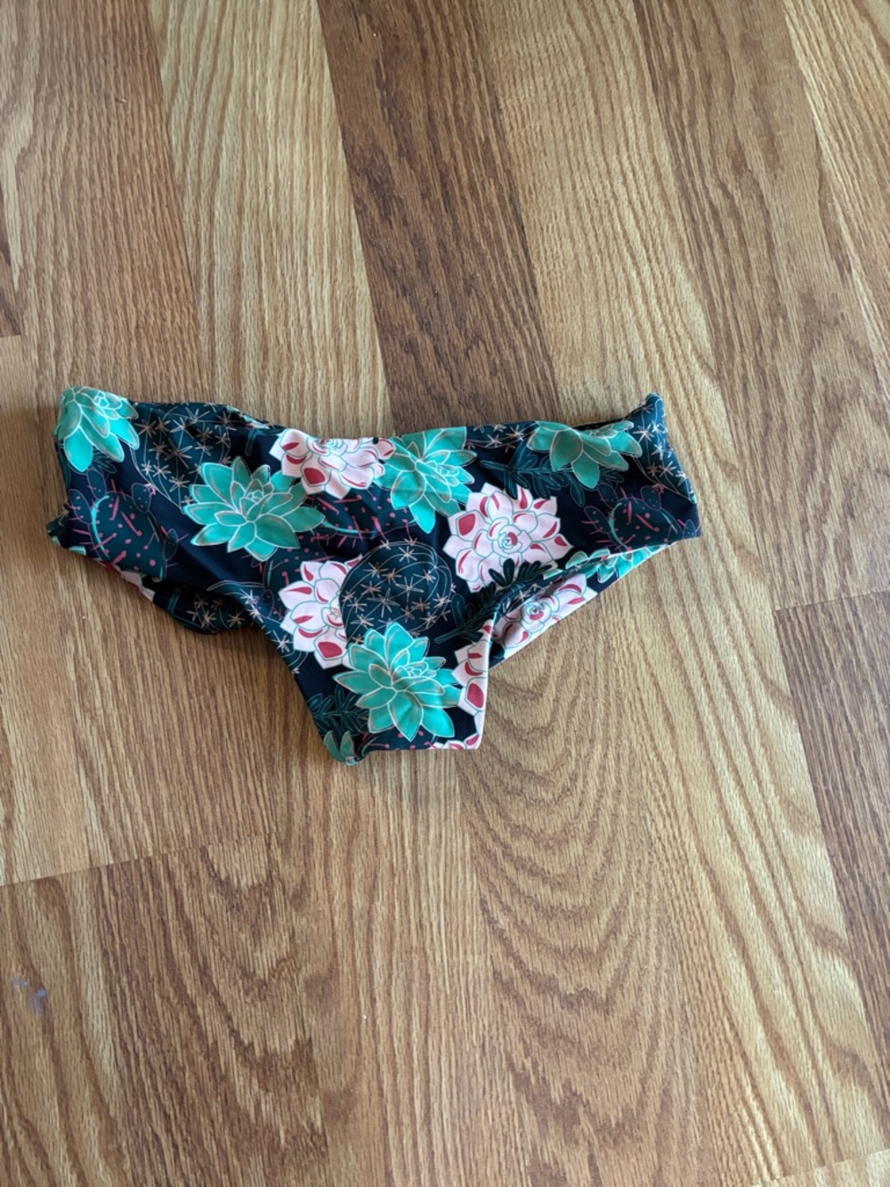 Fused Hawaii Kona bottoms medium